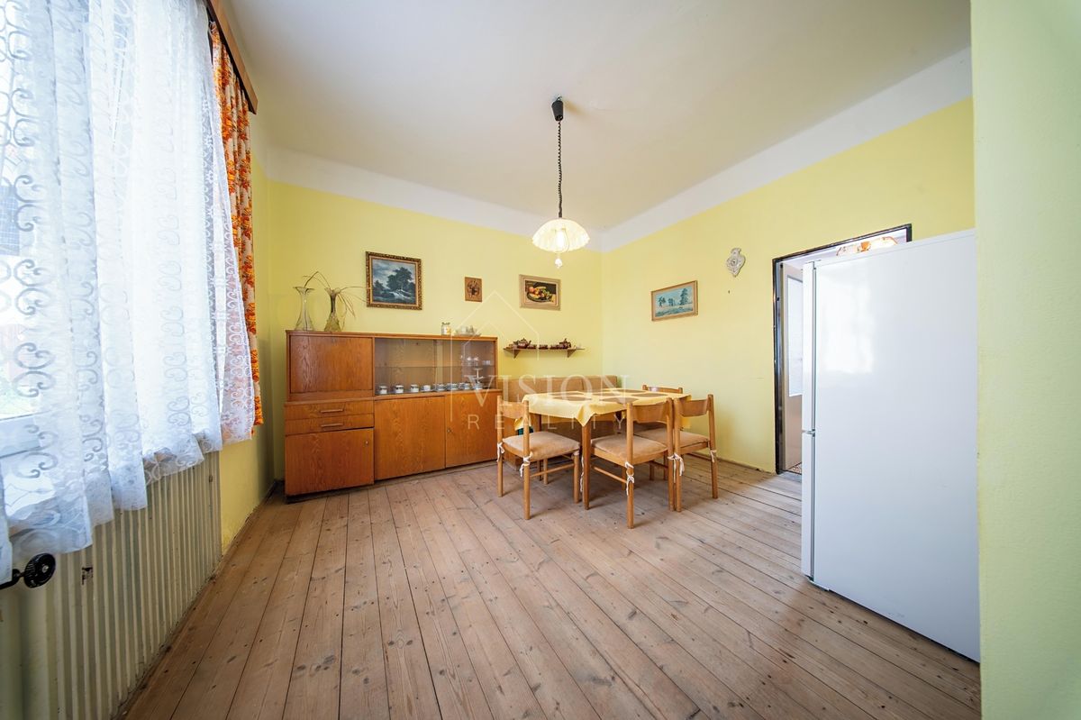 Prodej rodinného domu 118 m², pozemek 865 m² – fotografie 3