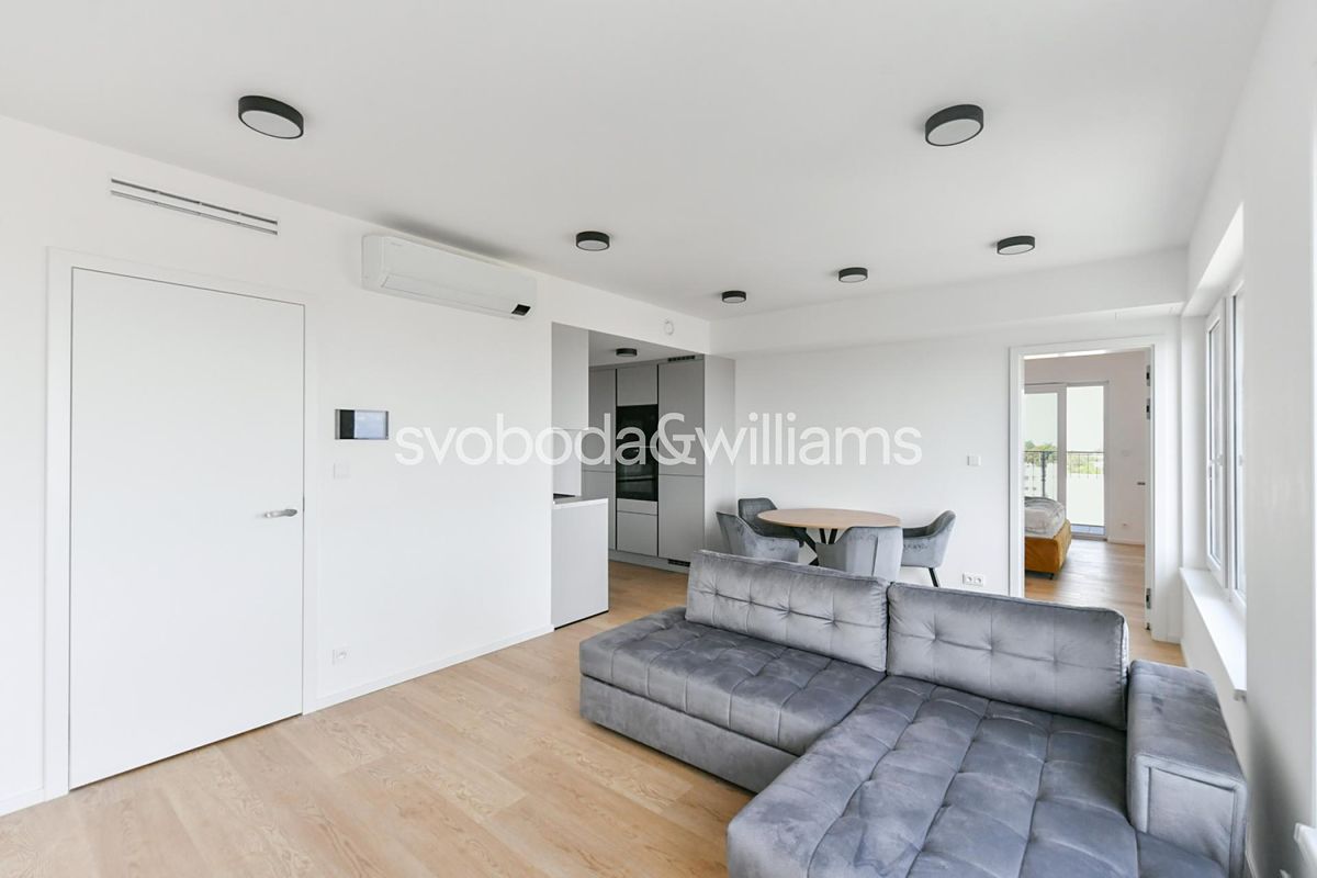 Pronájem bytu 2+kk 56 m² – fotografie 5
