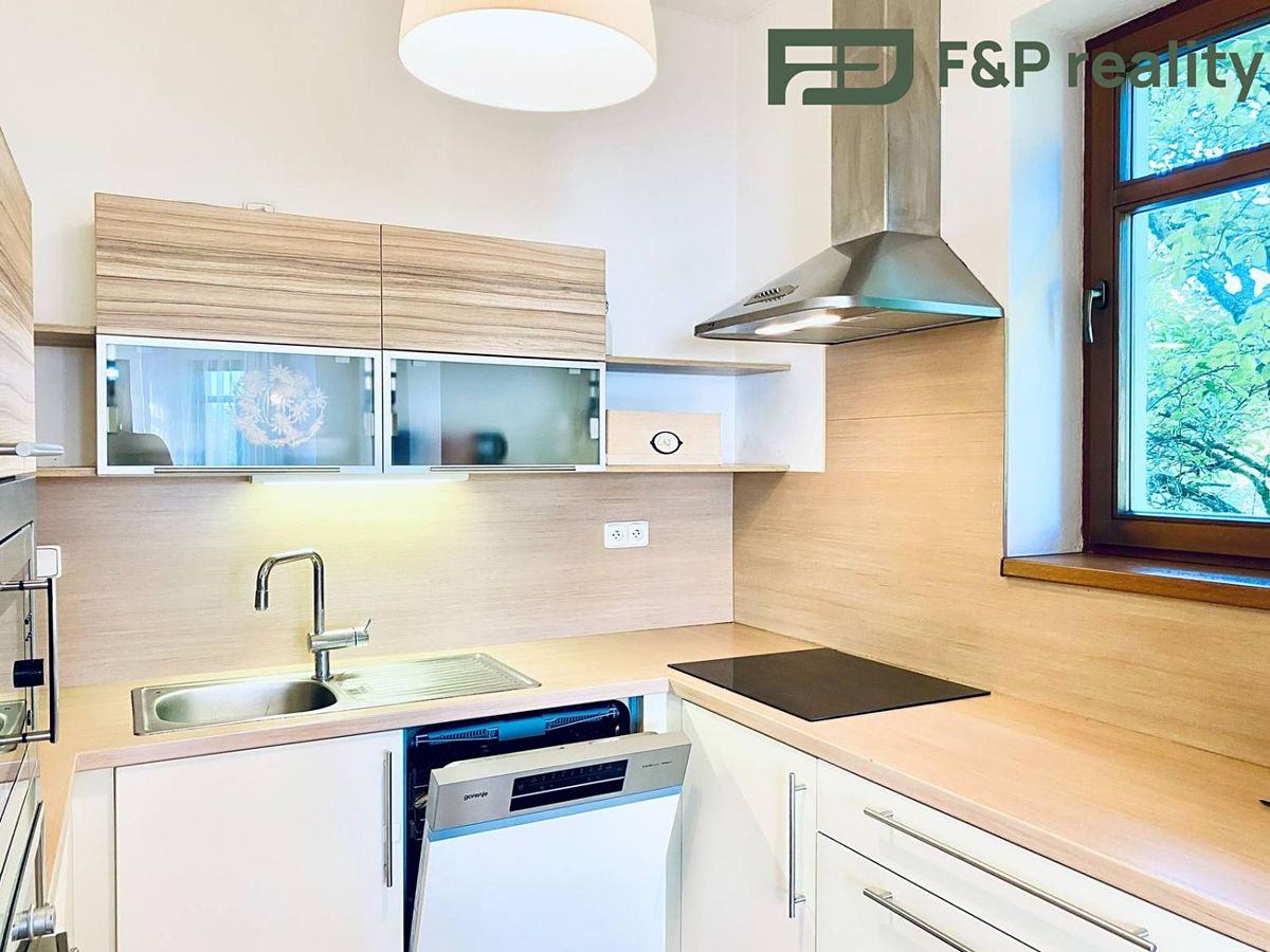 Pronájem bytu 4+1 103 m² – fotografie 5