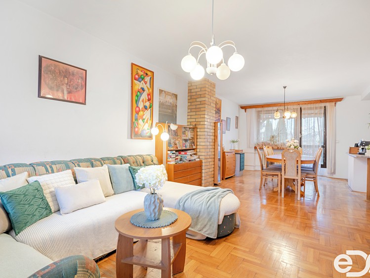 Prodej domu, 210 m² (19 z 28)