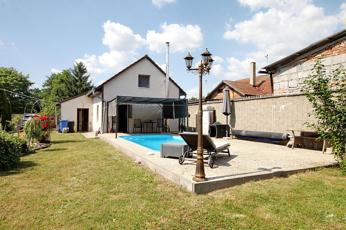Prodej rodinného domu 122 m², pozemek 464 m² – fotografie 3