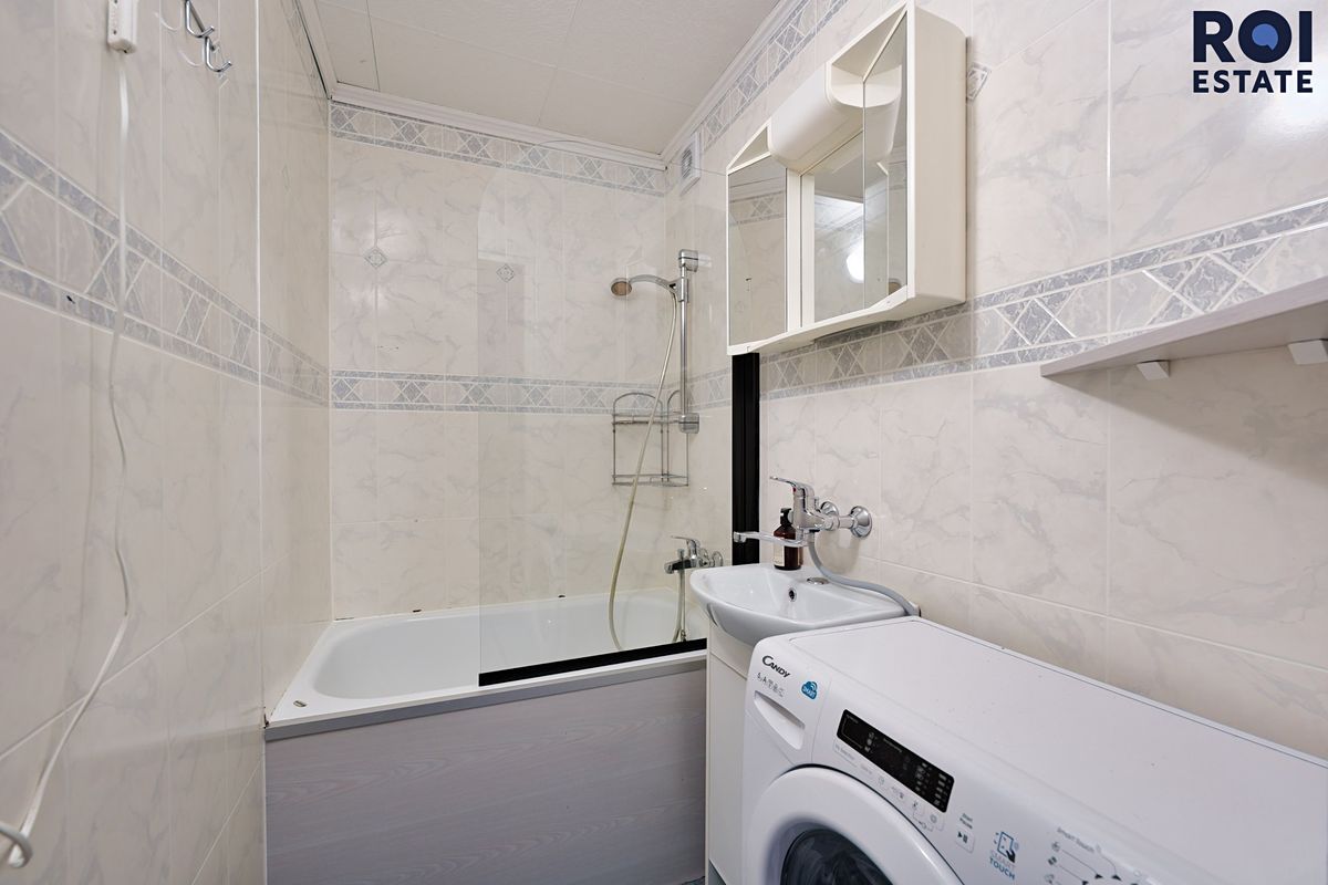 Pronájem bytu 1+kk 27 m² – fotografie 3