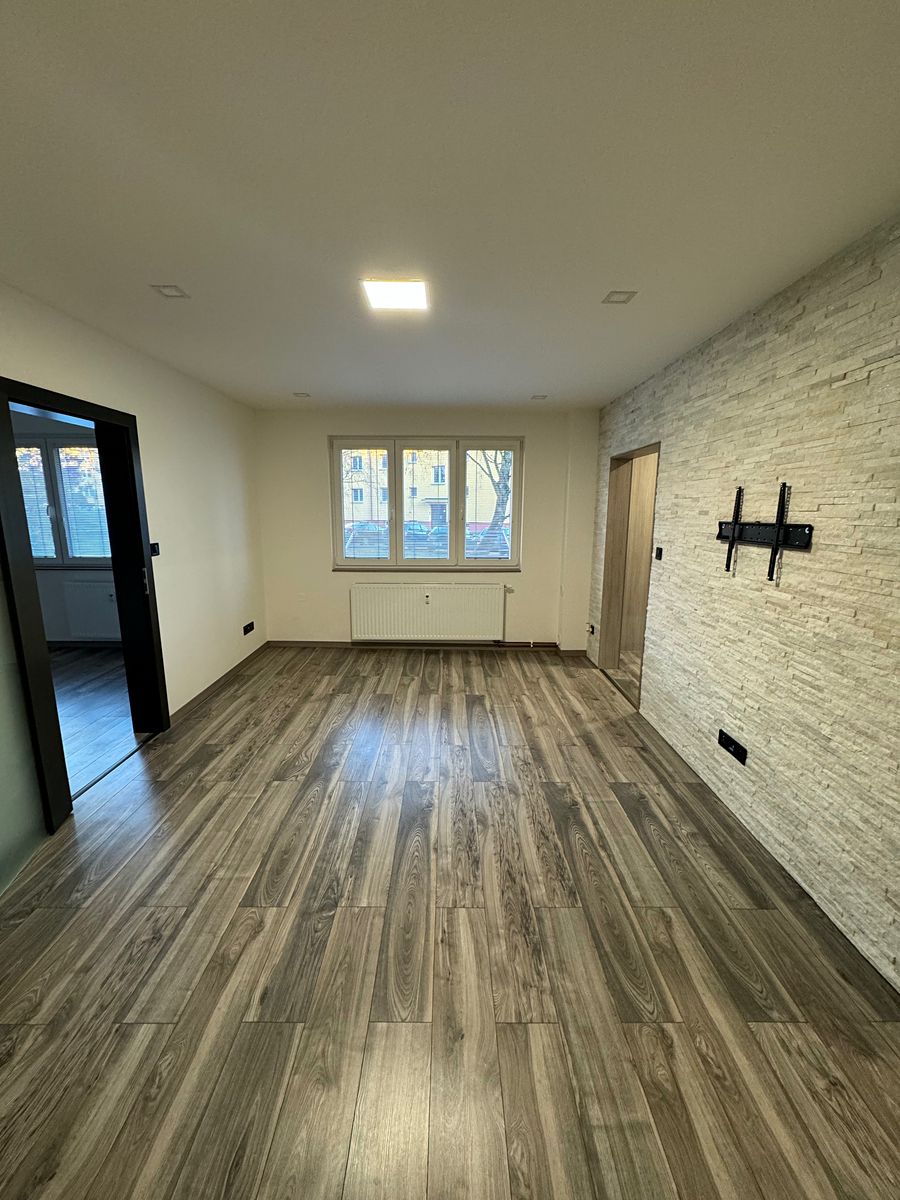 Pronájem bytu 2+kk 49 m² – fotografie 4
