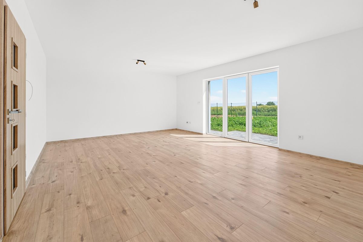 Prodej rodinného domu 74 m², pozemek 337 m² – fotografie 3