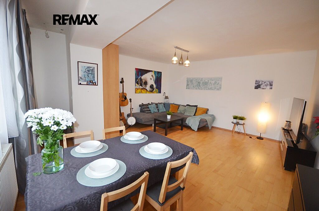 Prodej rodinného domu 200 m², pozemek 280 m² – fotografie 2
