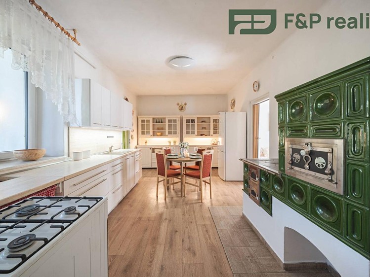 Prodej domu, 120 m² (2 z 43)