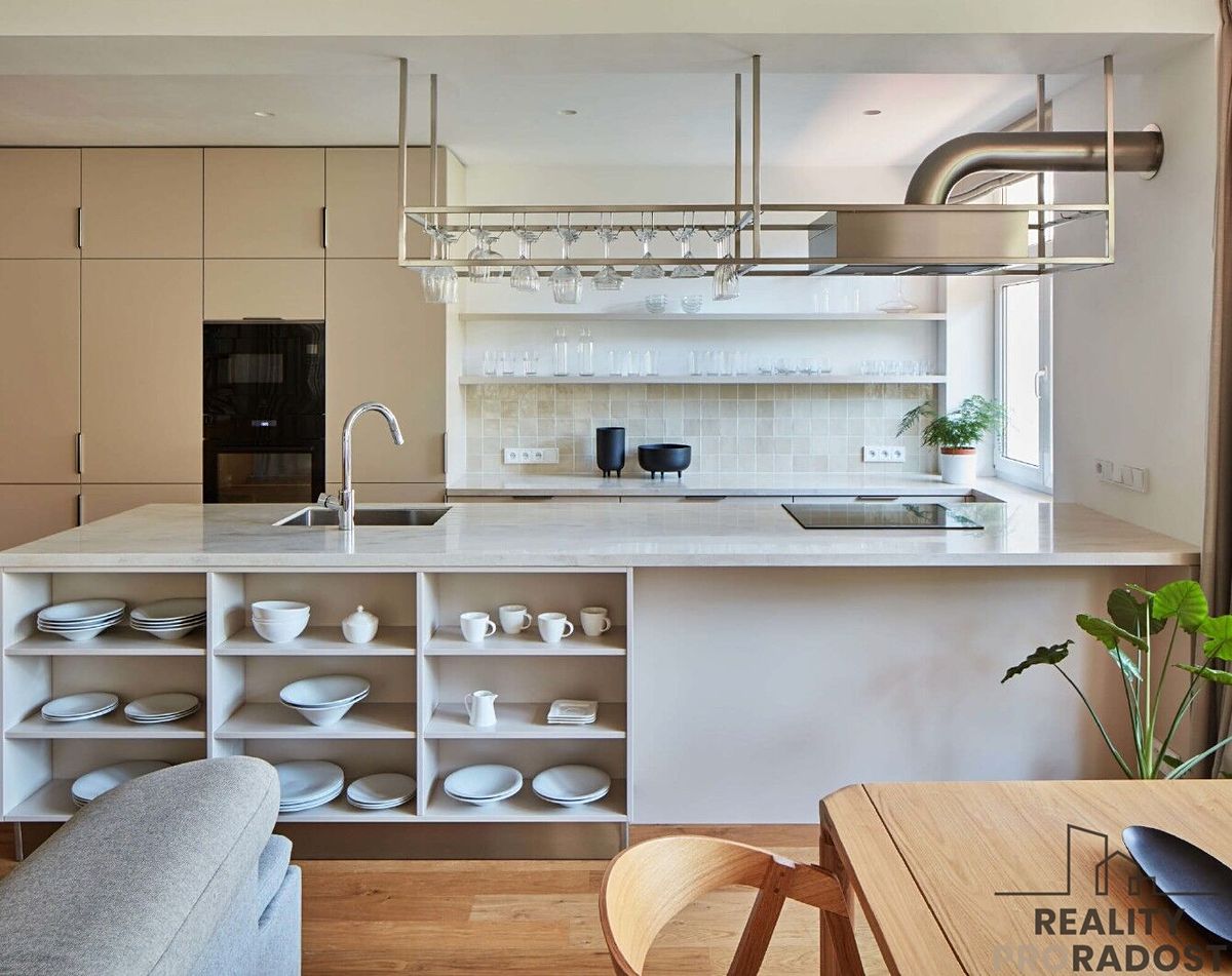 Pronájem bytu 3+kk 113 m²