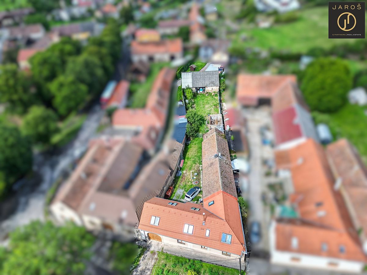 Prodej rodinného domu 203 m², pozemek 1153 m² – fotografie 3