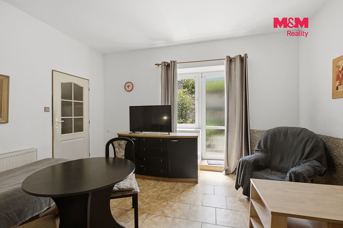 Prodej rodinného domu 167 m², pozemek 356 m² – fotografie 5