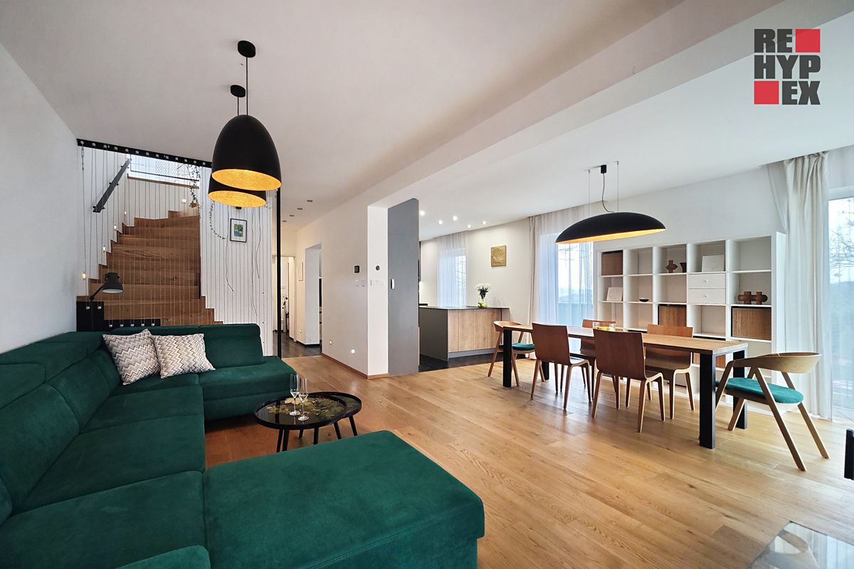 Prodej rodinného domu 167 m², pozemek 4328 m² – fotografie 2