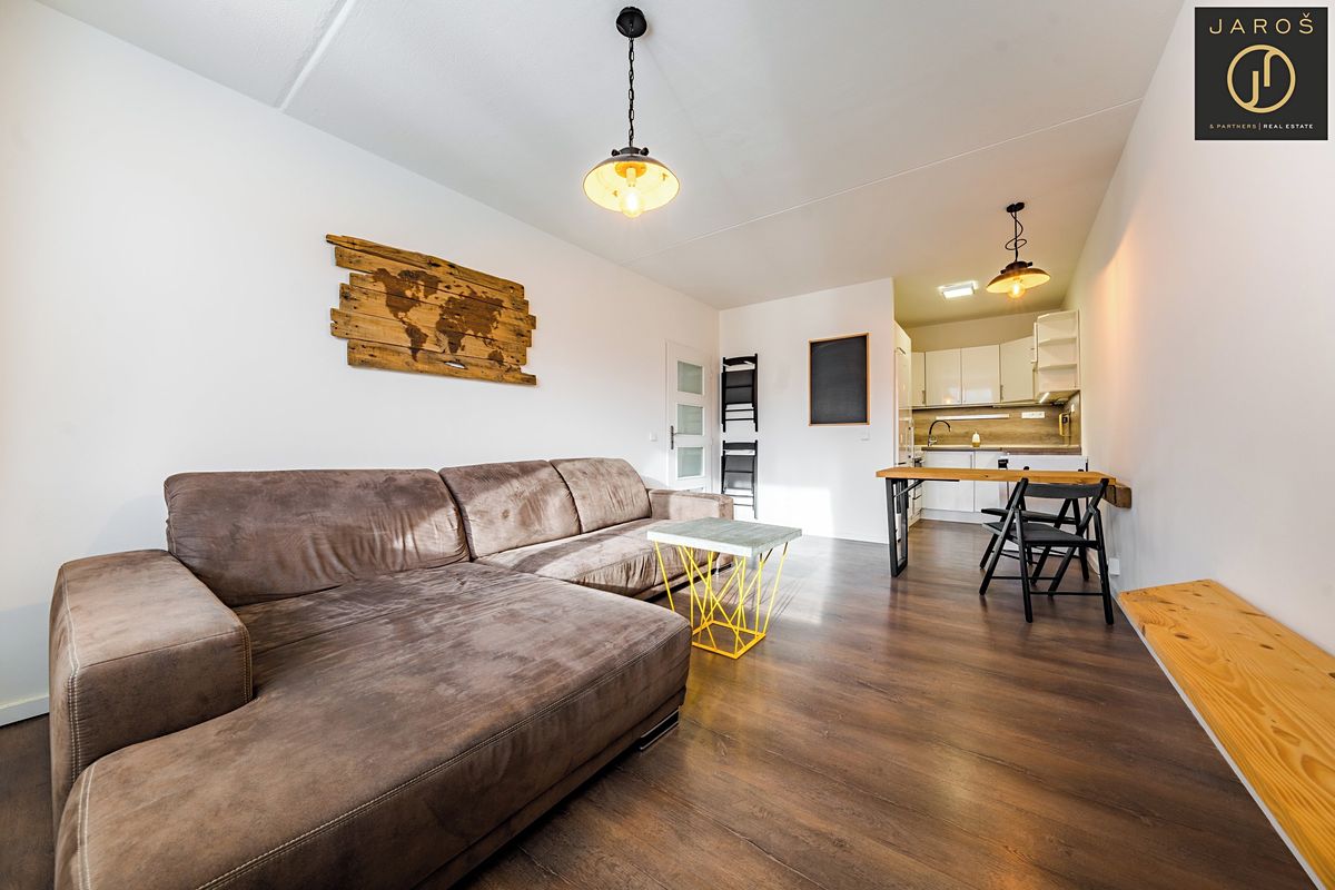 Pronájem bytu 2+kk 45 m²