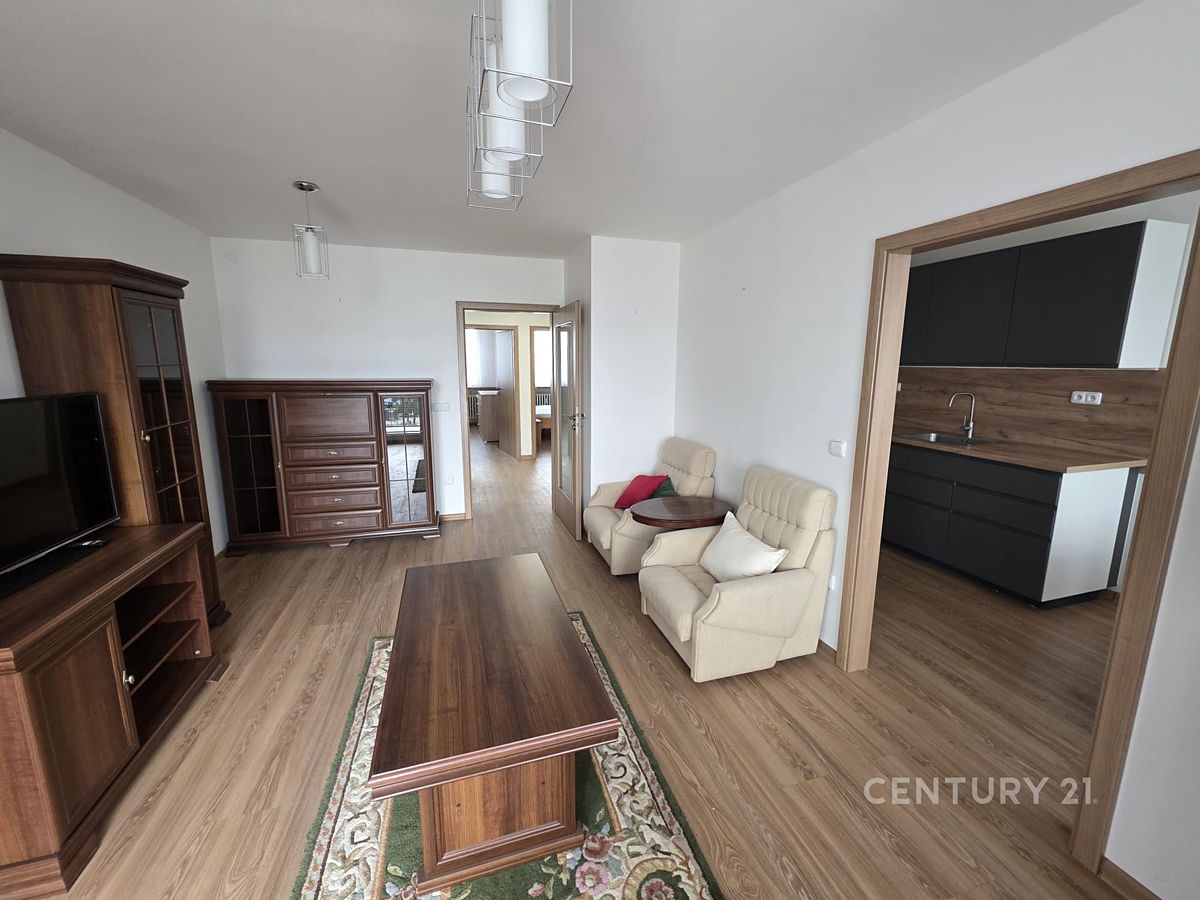 Pronájem bytu 3+1 72 m² – fotografie 2