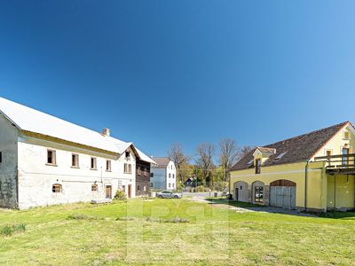 Prodej rodinného domu 197 m², pozemek 20632 m²