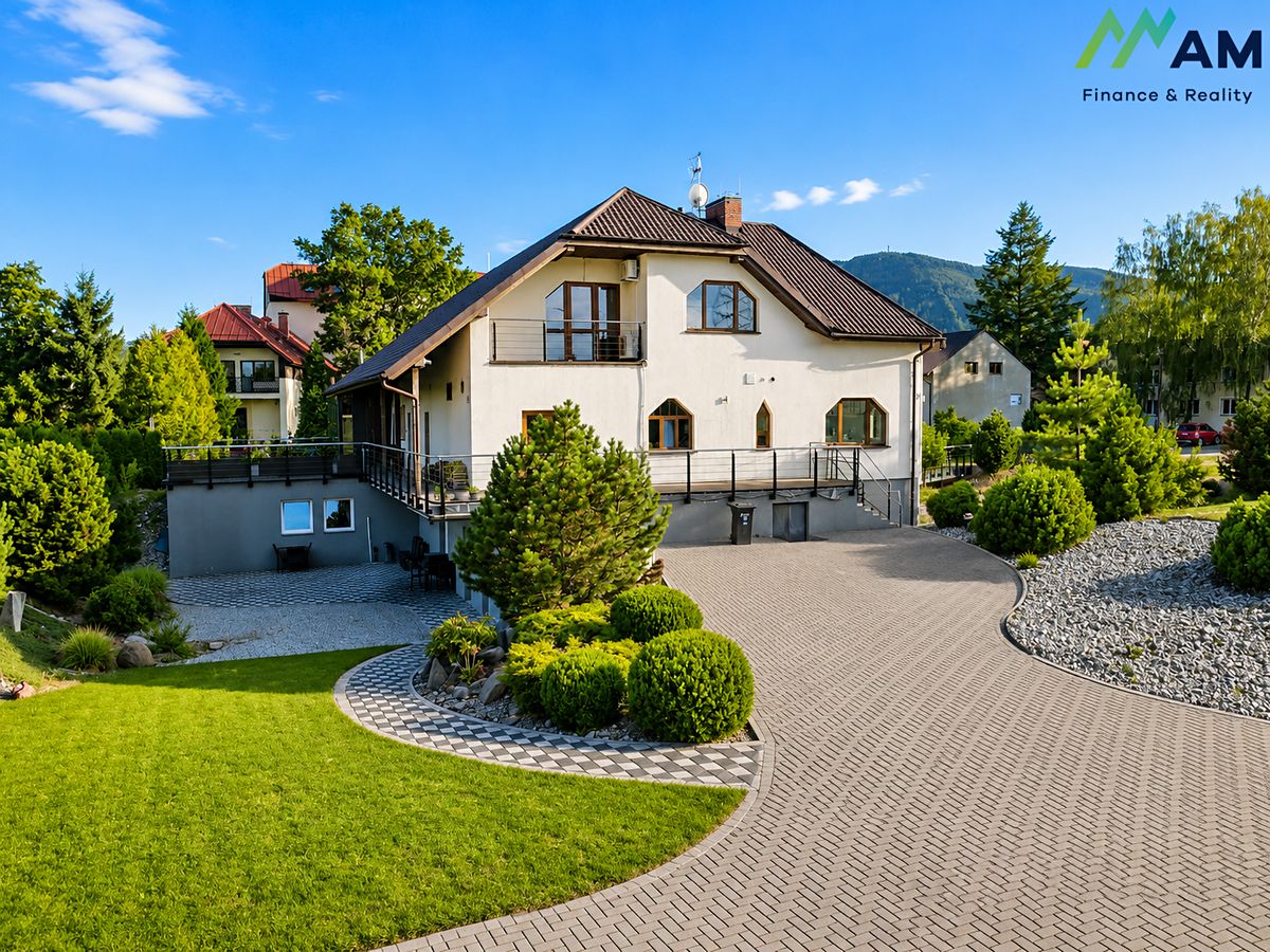 Prodej vily 758 m², pozemek 5020 m² – fotografie 3