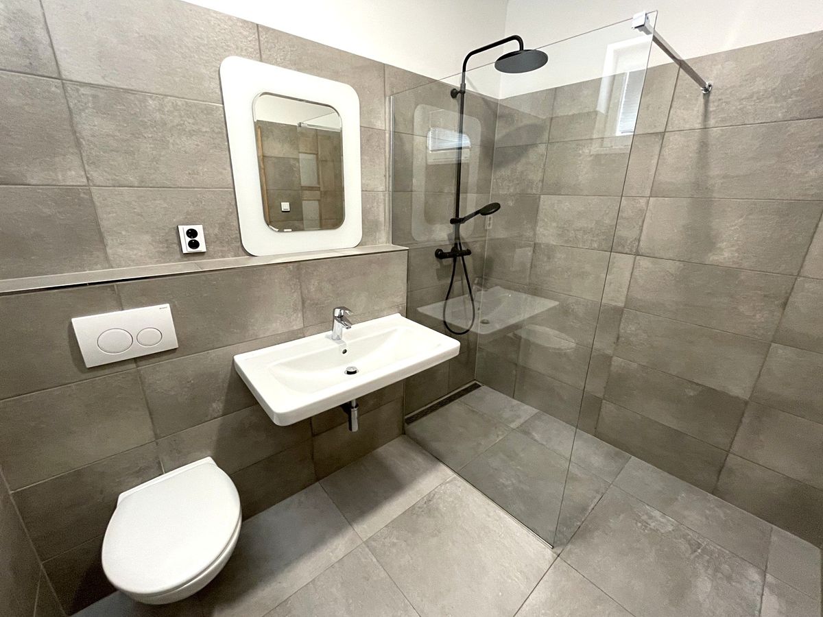 Pronájem bytu 2+kk 48 m² – fotografie 2