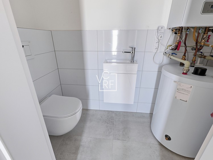 Pronájem domu, 148 m² (24 z 39)