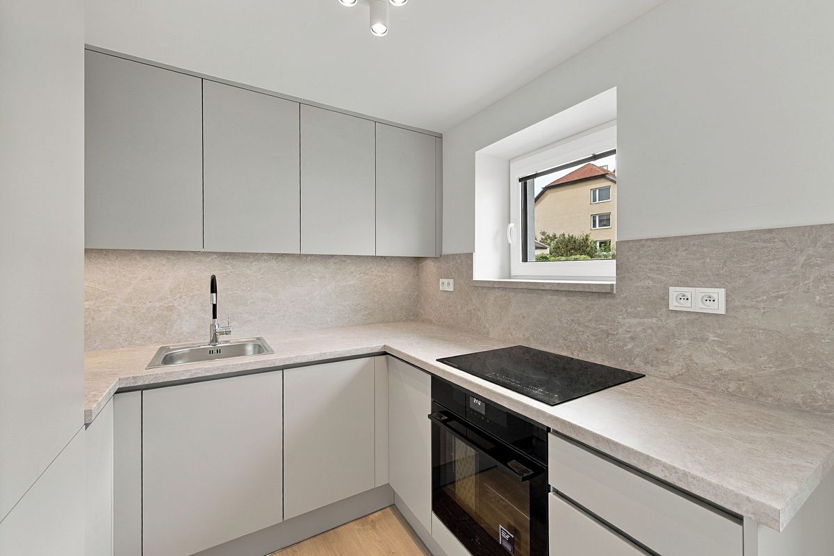 Pronájem bytu 2+kk 55 m² – fotografie 3