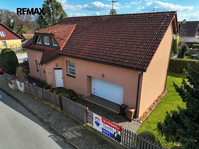 Prodej rodinného domu 290 m², pozemek 593 m²