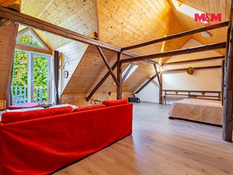 Prodej domu, 245 m² (23 z 30)