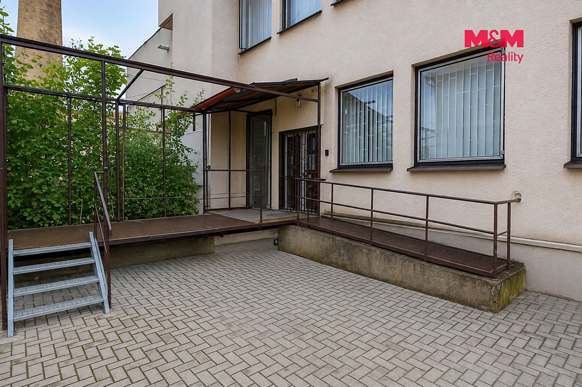 Prodej obchodního prostoru 470 m² – fotografie 3