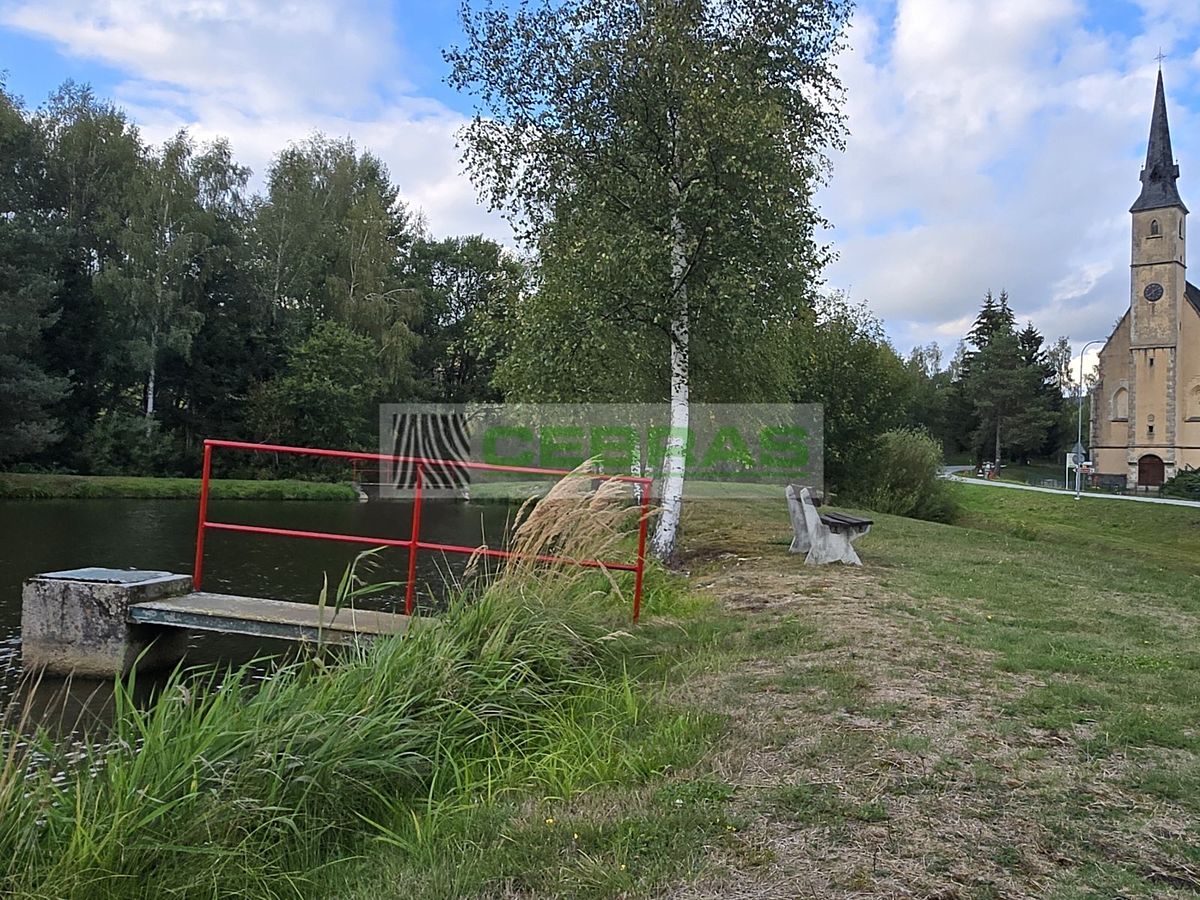 Prodej stavebního pozemku 1990 m² – fotografie 3