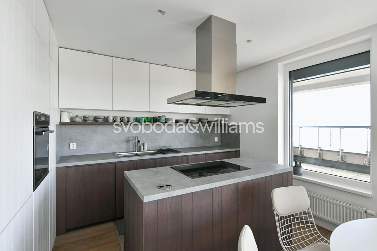 Pronájem bytu 4+kk 104 m² – fotografie 3
