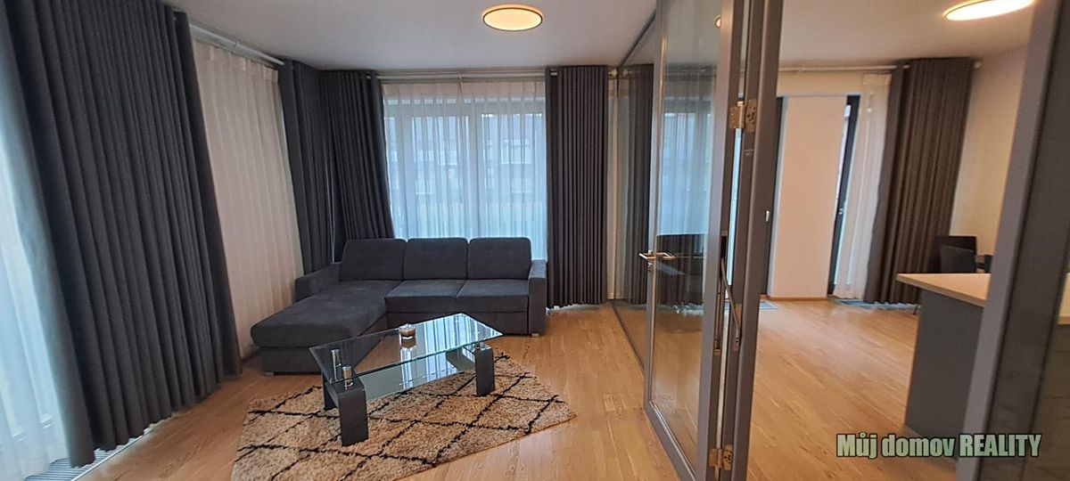 Pronájem bytu 1+kk 79 m² – fotografie 5