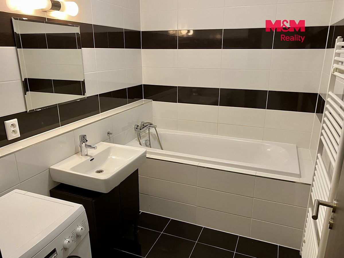 Pronájem bytu 2+kk 58 m² – fotografie 2