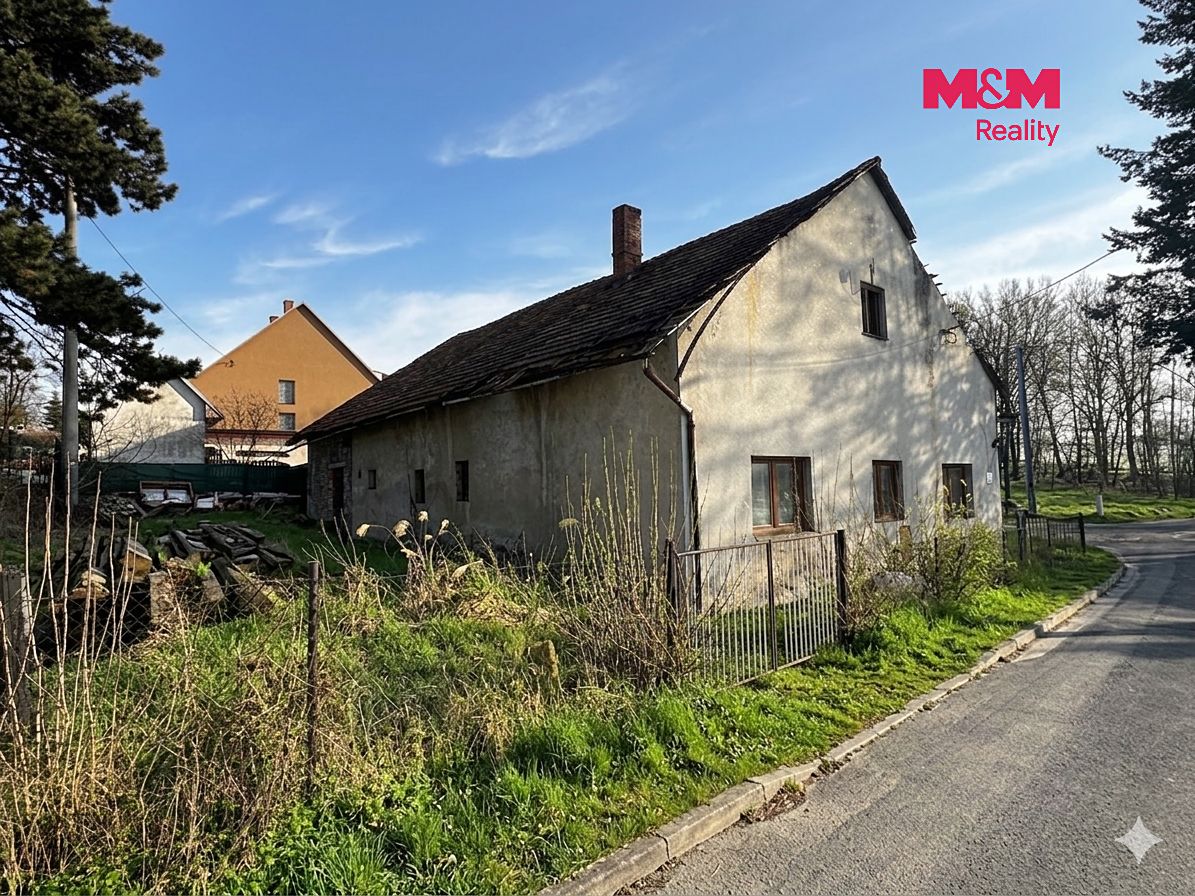 Prodej rodinného domu 200 m², pozemek 543 m² – fotografie 2
