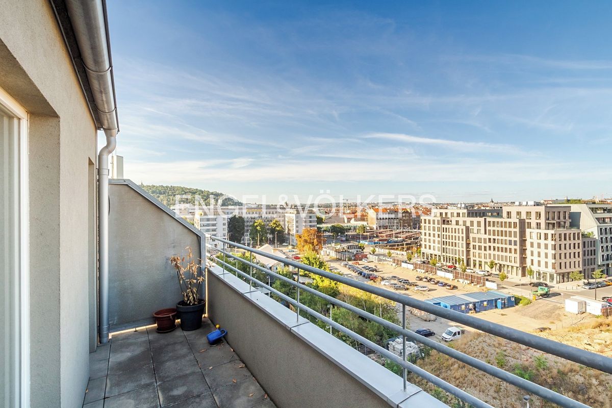 Pronájem bytu 2+kk 68 m² – fotografie 3