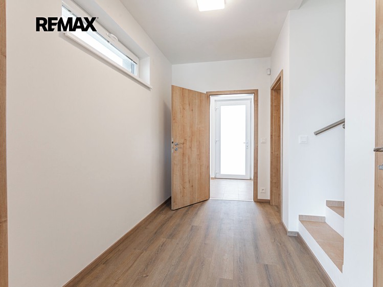 Pronájem domu, 107 m² (11 z 24)
