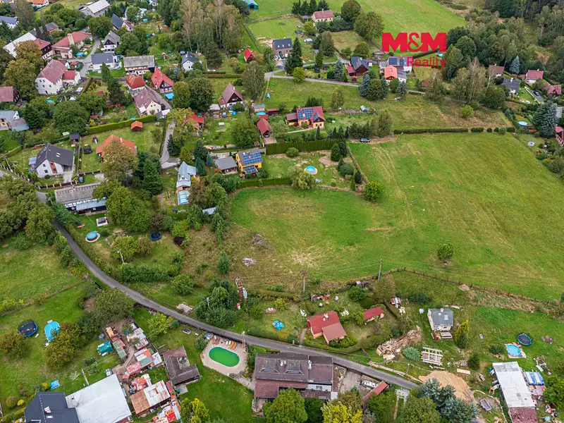 Prodej stavebního pozemku 1897 m², Arnoltice – náhled fotky 1