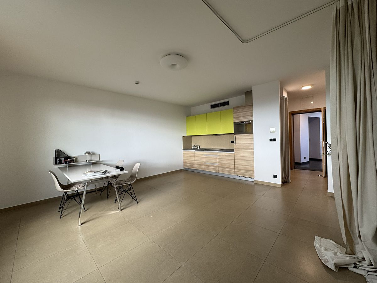 Pronájem komerční nemovitosti 37 m² – fotografie 3