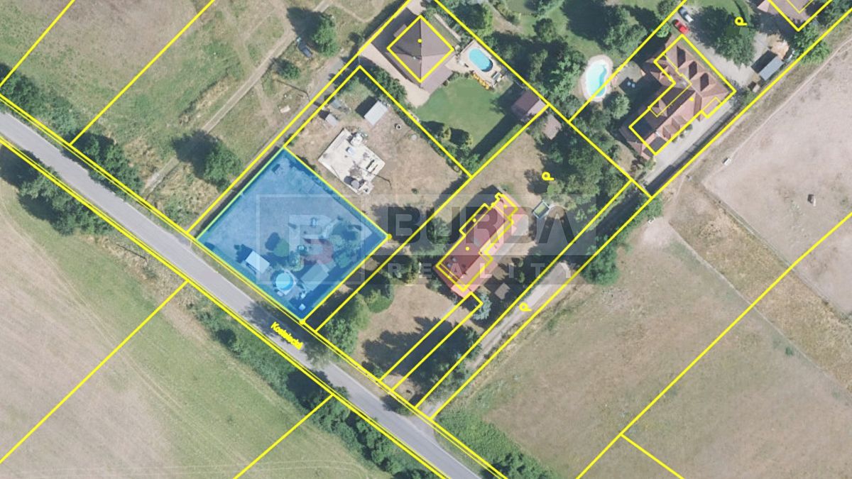 Prodej stavebního pozemku 1059 m² – fotografie 4