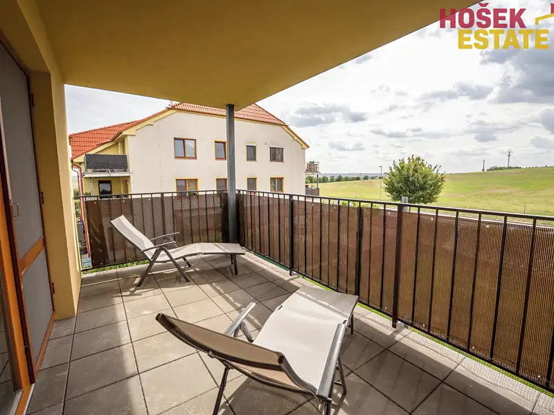 Prodej bytu 3+kk 80 m², Holubice – náhled fotky 2
