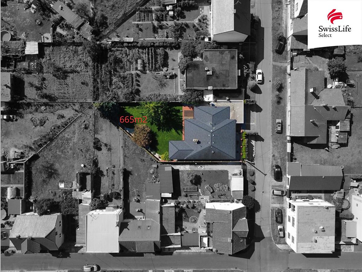Prodej rodinného domu 168 m², pozemek 665 m² – fotografie 2