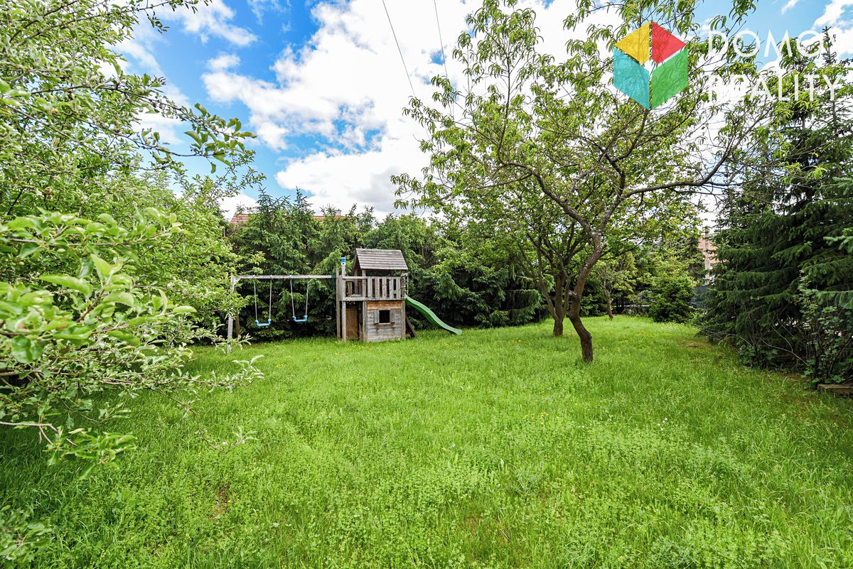 Prodej rodinného domu 235 m², pozemek 1790 m² – fotografie 3