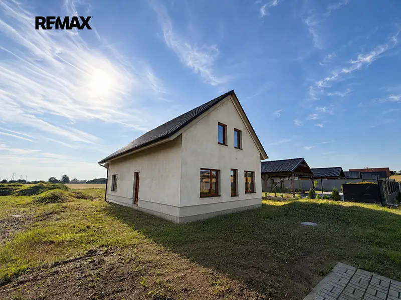 Prodej rodinného domu 156 m², pozemek 836 m², Žatec – náhled fotky 1
