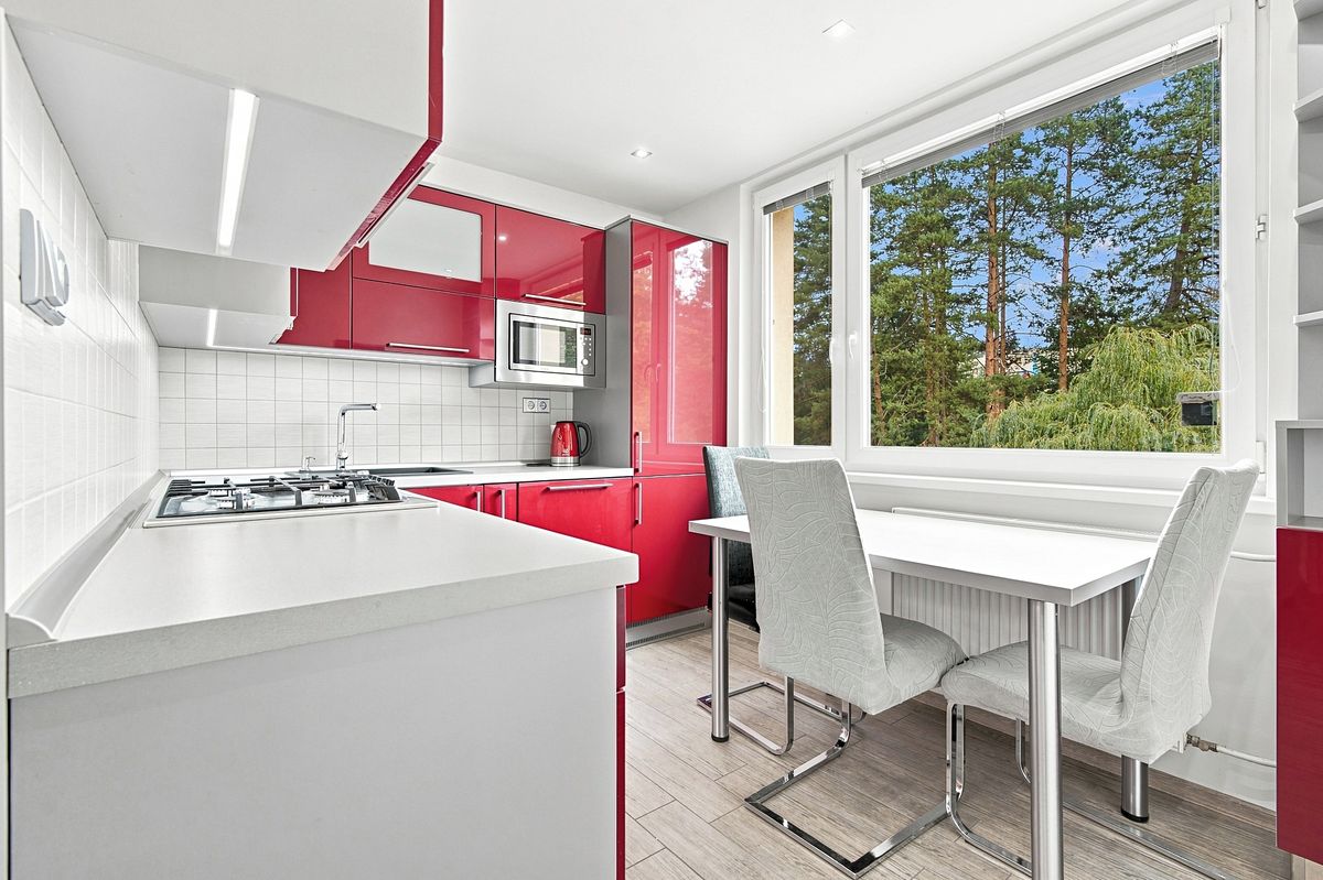 Pronájem bytu 2+1 56 m² – fotografie 3