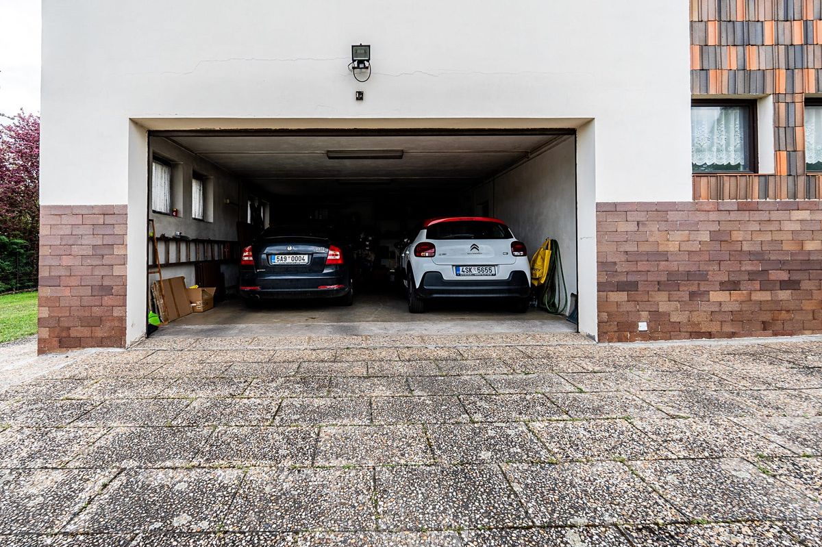Prodej rodinného domu 500 m², pozemek 958 m² – fotografie 4