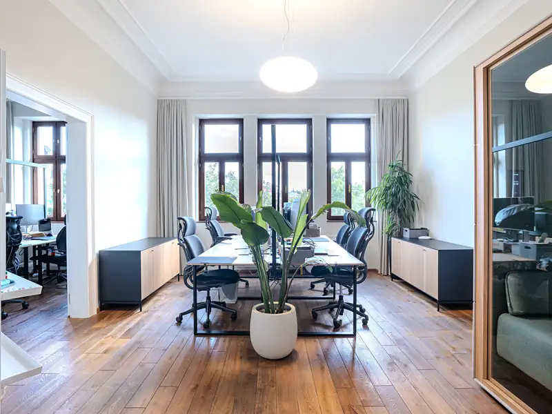 Pronájem kanceláře 152 m², Praha – náhled fotky 2