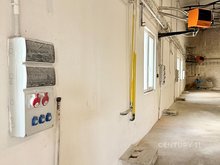 Комерційне приміщення в оренду, 330 м² (6 з 10)