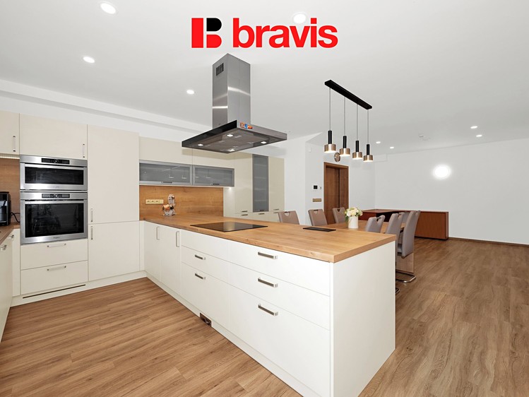 Prodej domu, 262 m² (7 z 24)