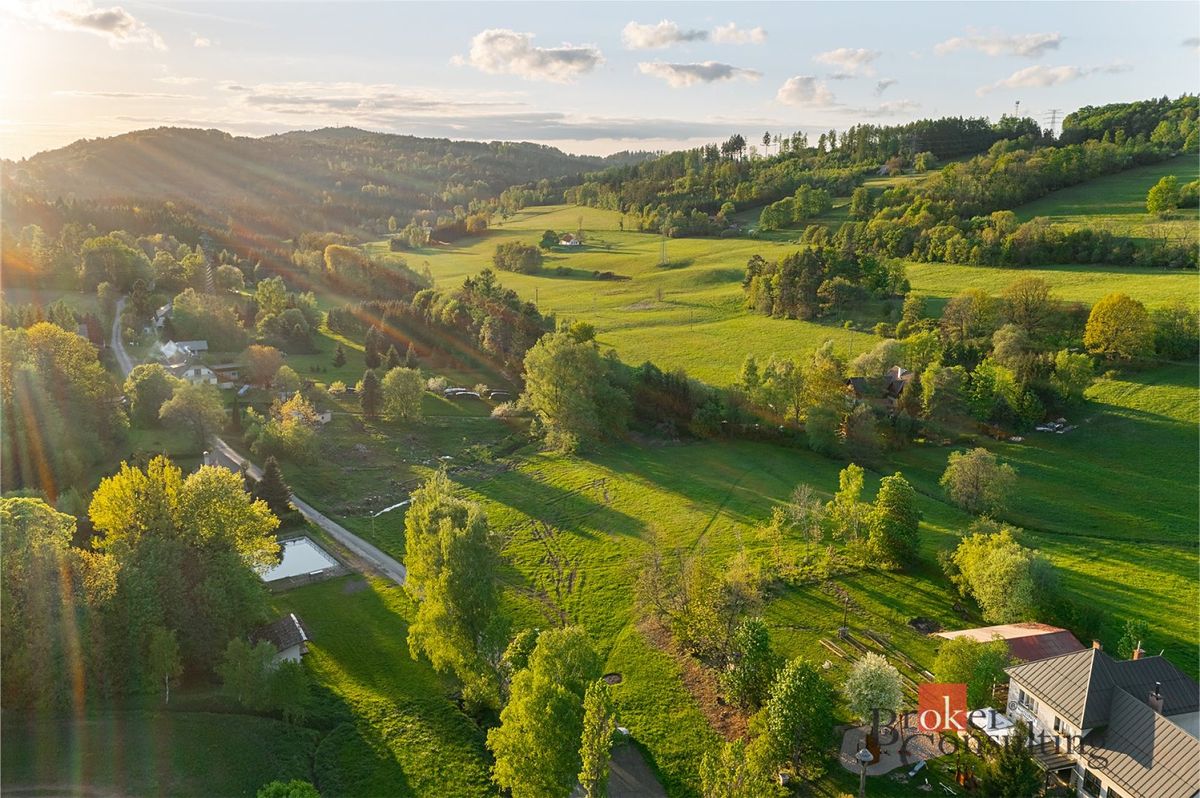 Prodej stavebního pozemku 1441 m² – fotografie 2