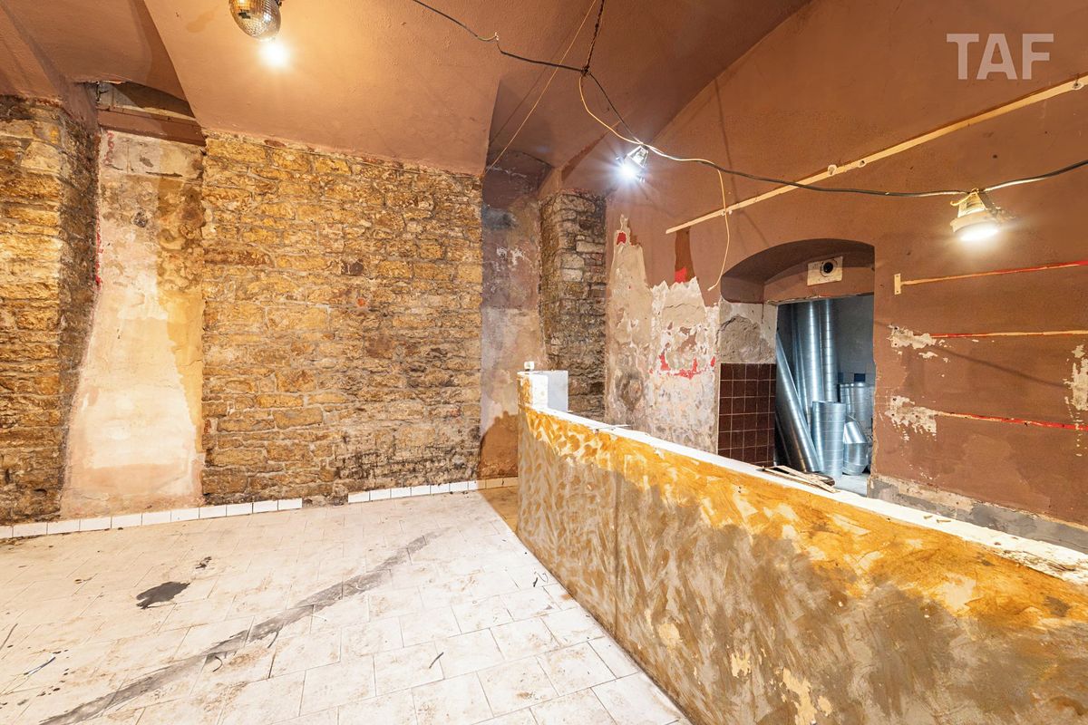 Prodej obchodního prostoru 125 m² – fotografie 2
