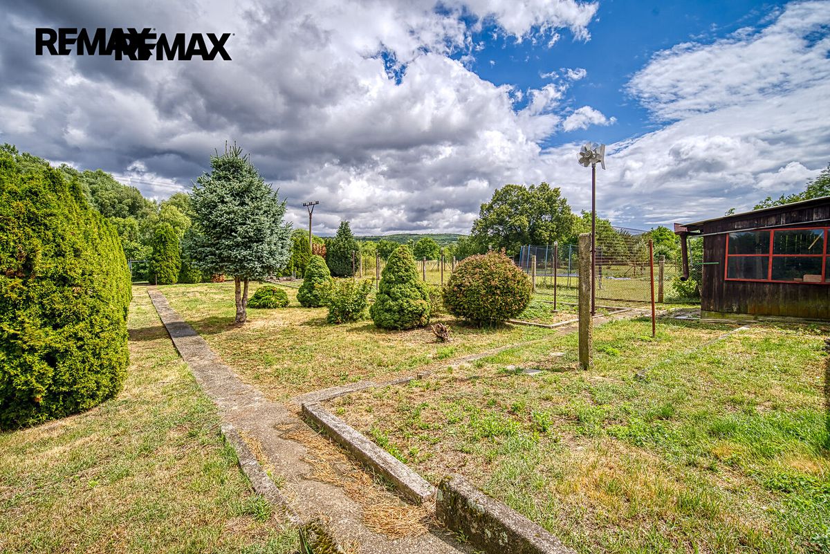 Prodej rodinného domu 400 m², pozemek 1143 m² – fotografie 5