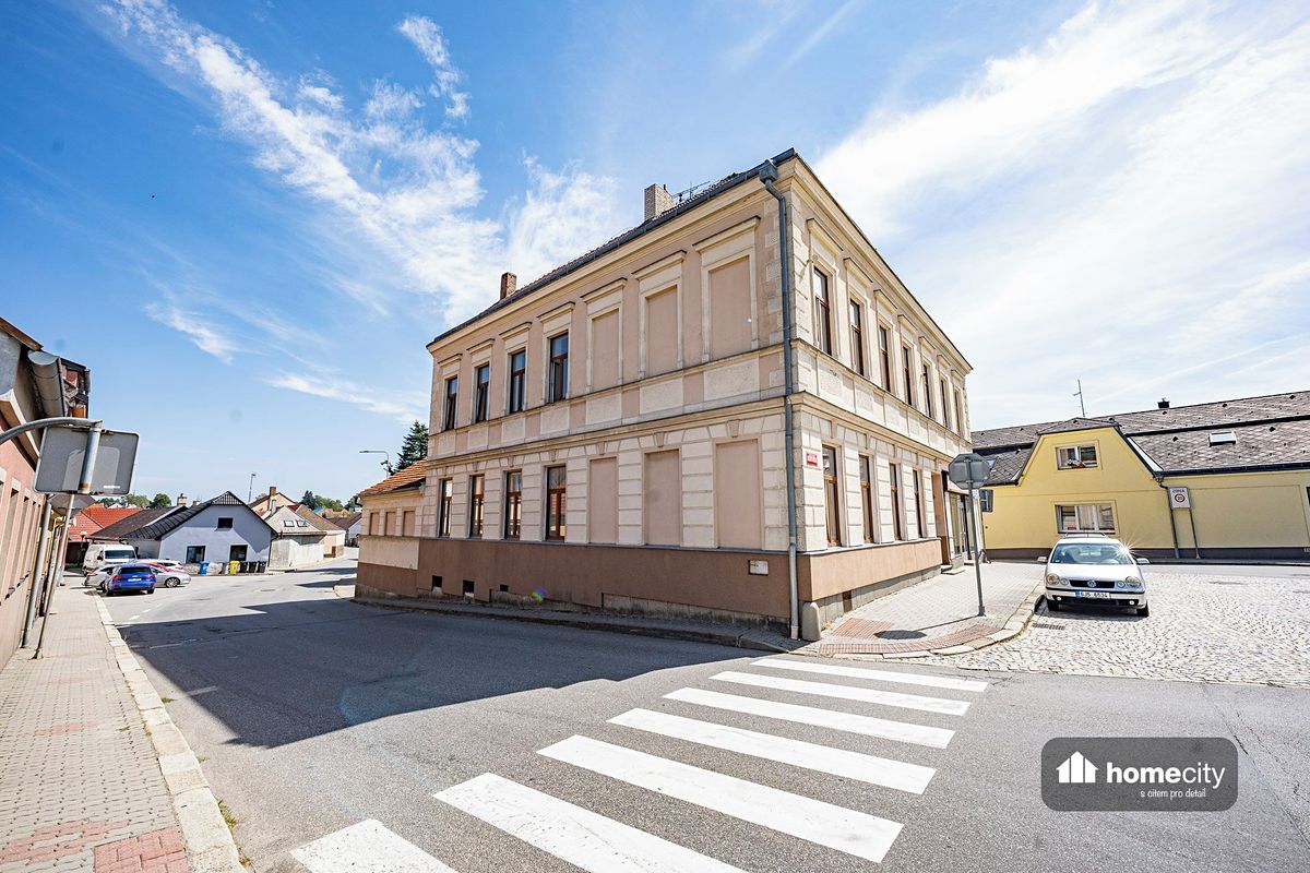 Prodej vícegeneračního domu 528 m², pozemek 504 m² – fotografie 5