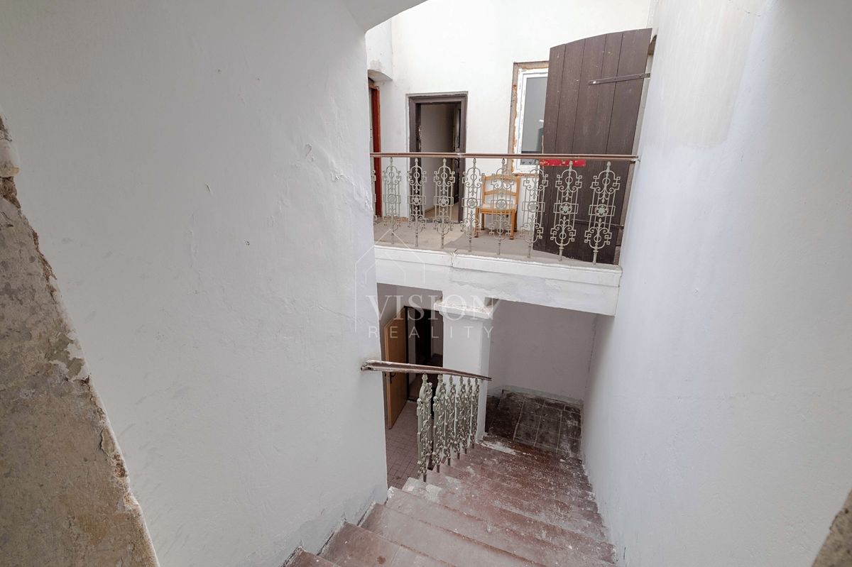 Prodej činžovního domu 421 m² – fotografie 3