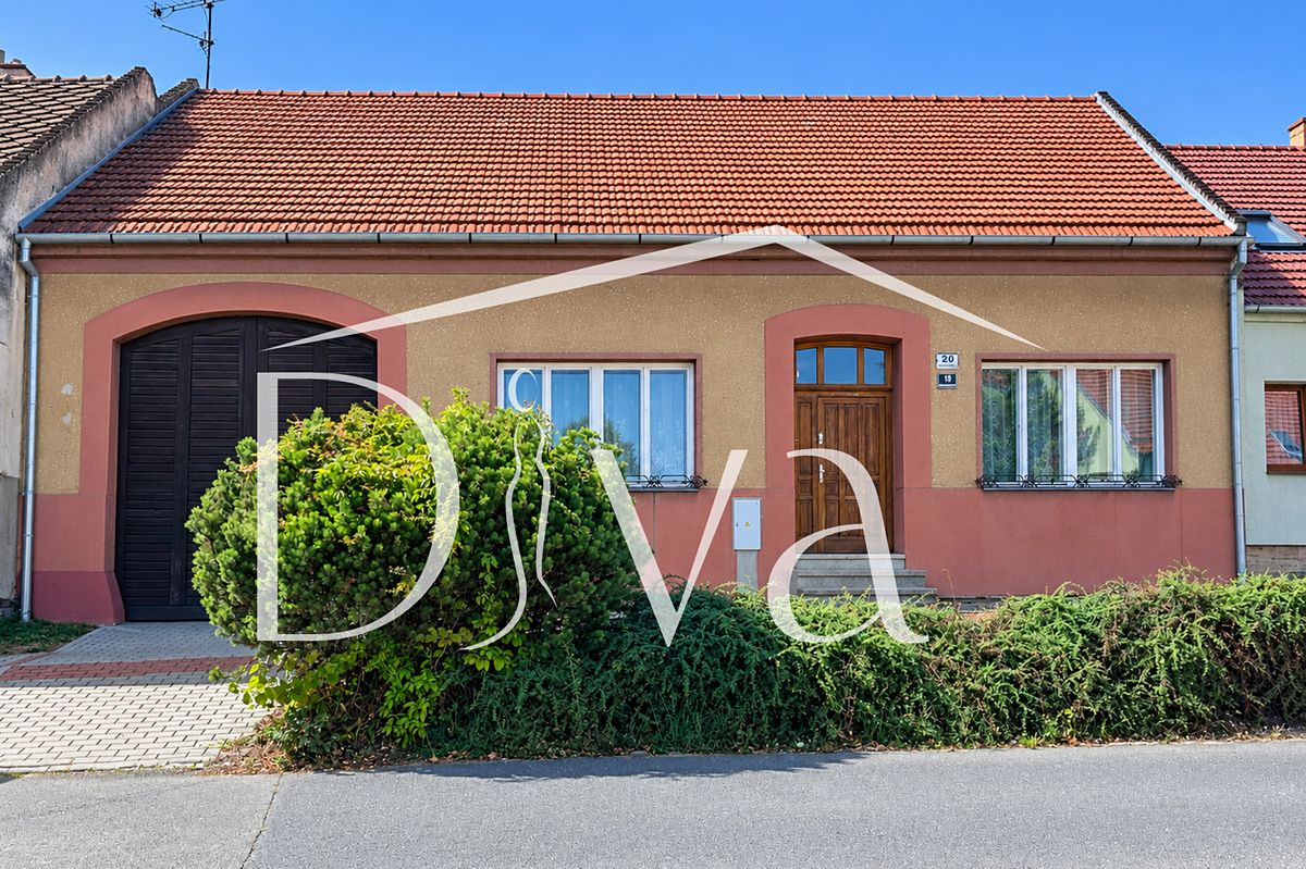 Prodej rodinného domu 180 m², pozemek 740 m²