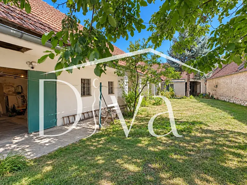 Prodej rodinného domu 180 m², pozemek 740 m², Brno – náhled fotky 3